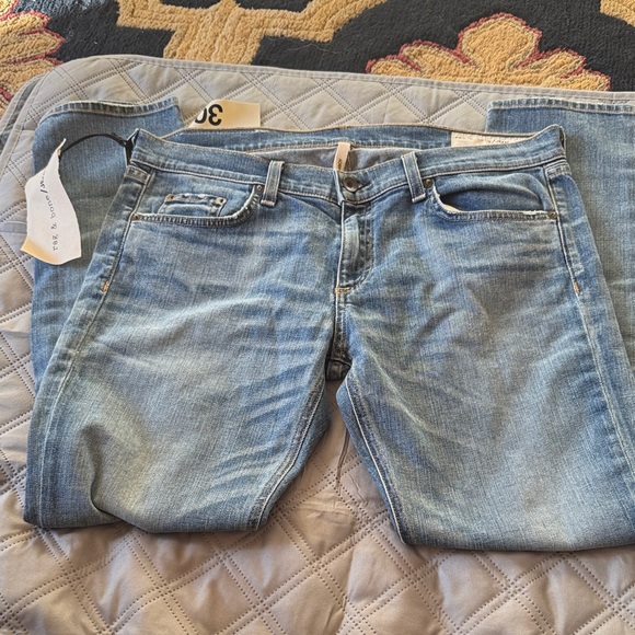 rag & bone JEAN Tomboy Jeans in Medium Blue Denim - Picture 4 of 7